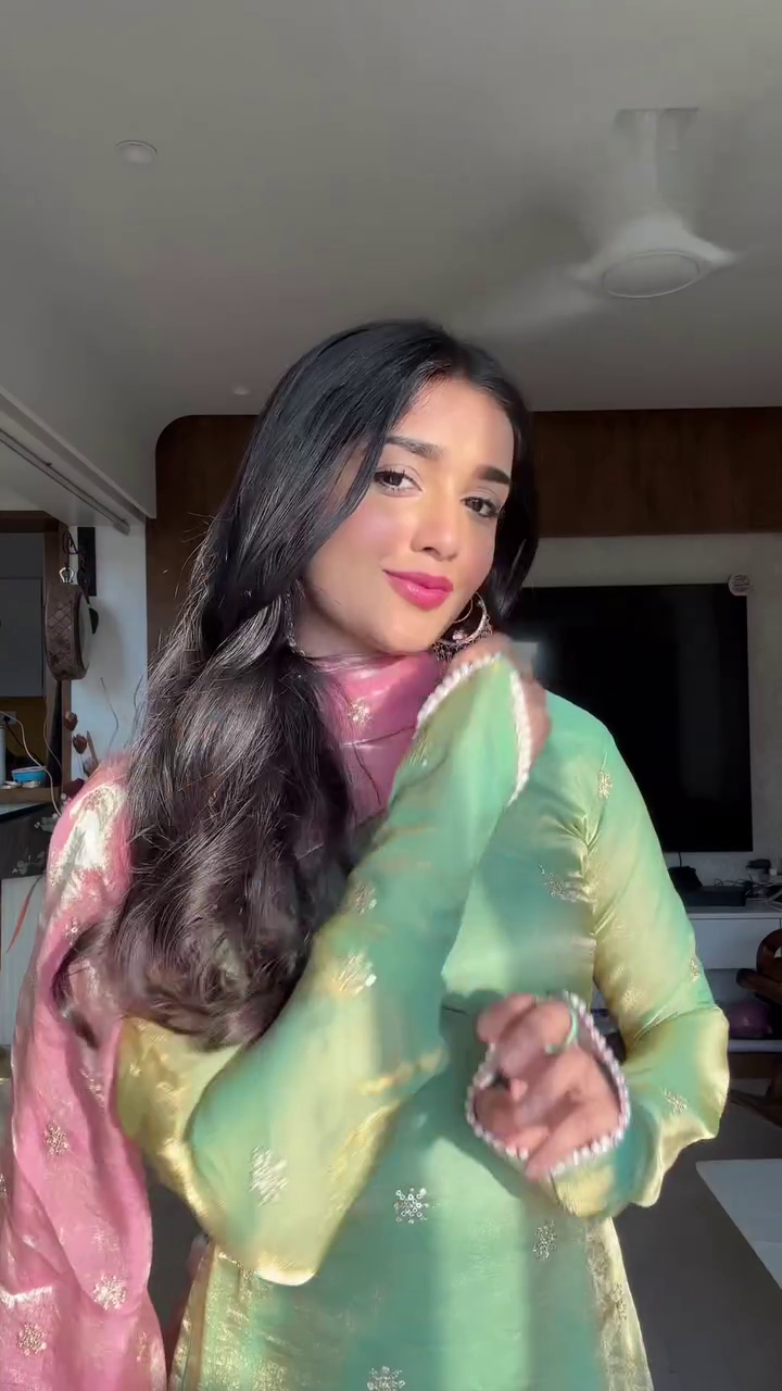 Eid-Ready Green Kurta Set with Pink Dupatta – Festive Pakistani Style Suit