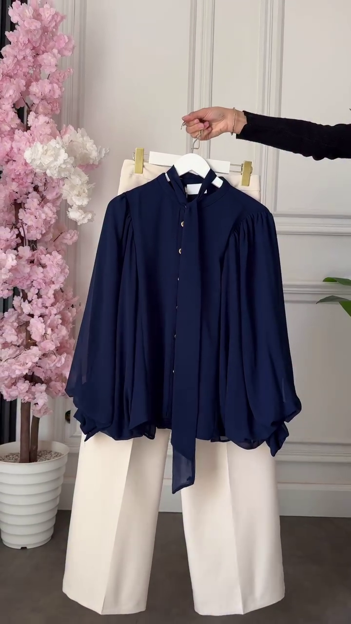 Wine Chiffon Tie-Neck TOP