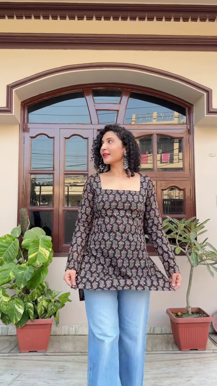 Black Printed Casual Long Sleeve Top