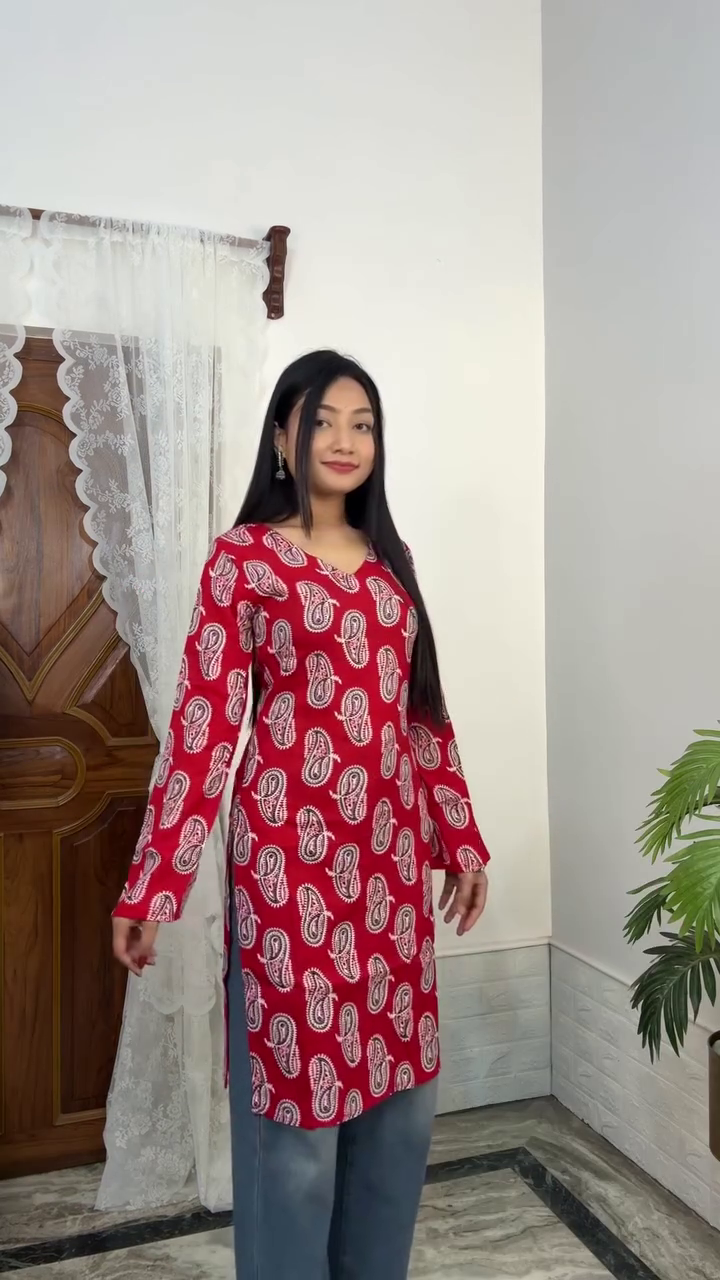 Black Paisley Printed Straight Kurti