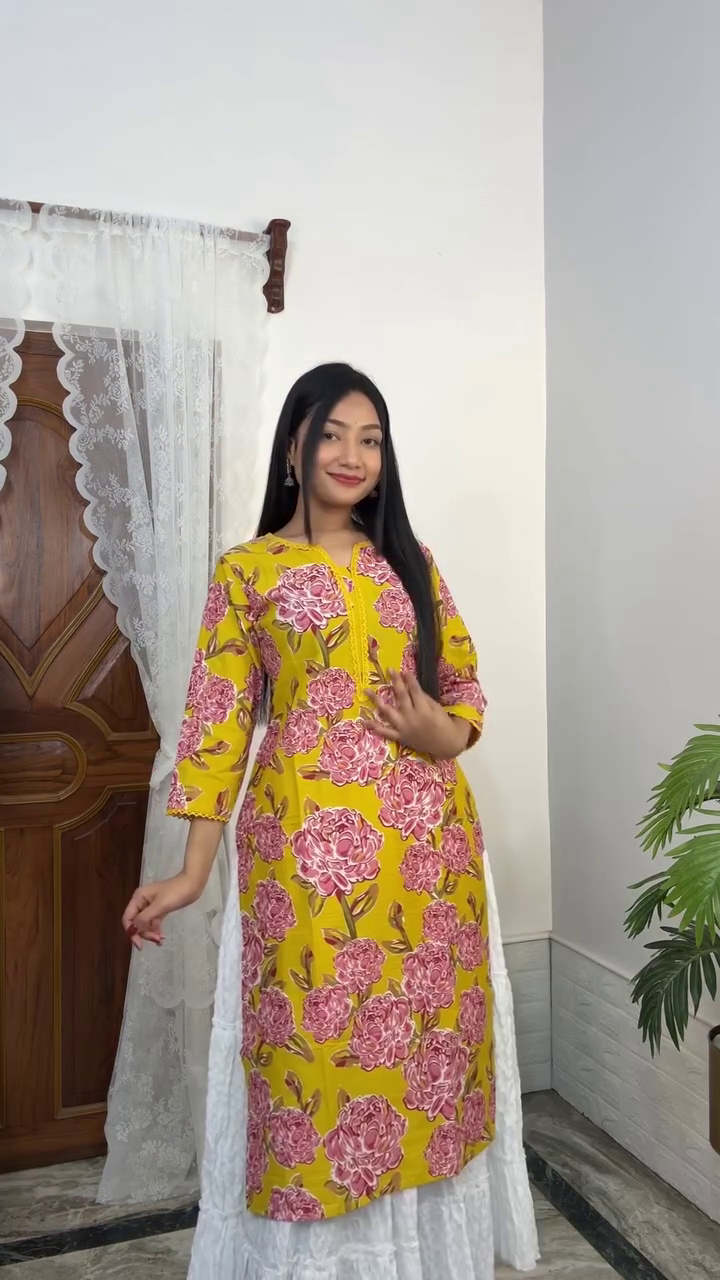 Black Paisley Printed Straight Kurti