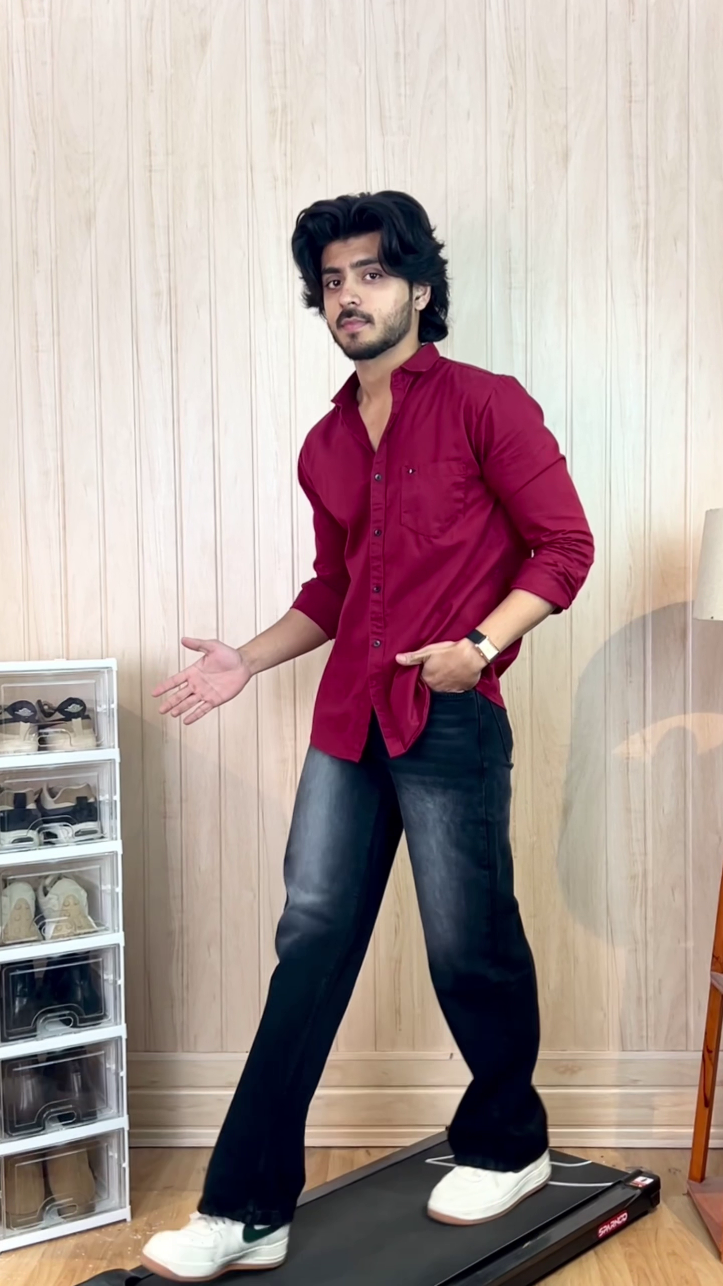 Men’s All-Black Jacket Outfit with Flared Denim`