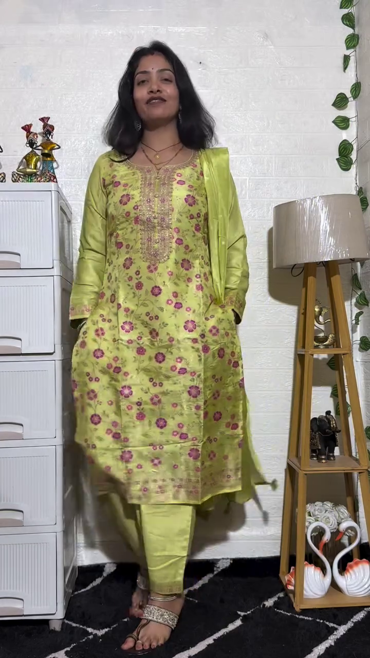 Sunshine Festive Suit