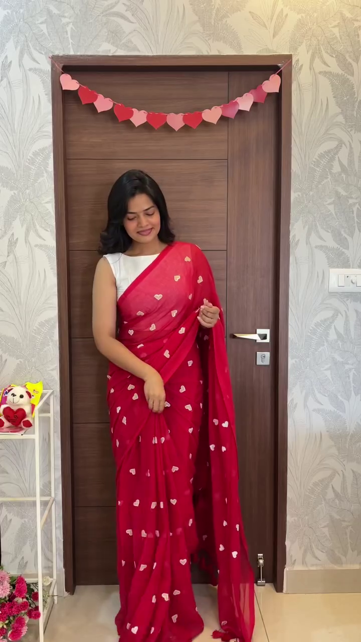 Romantic Heart Print Saree Style