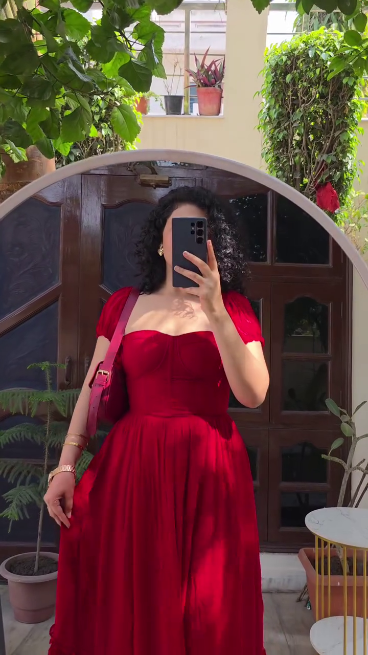 Bold Red Maxi Mirror Glam