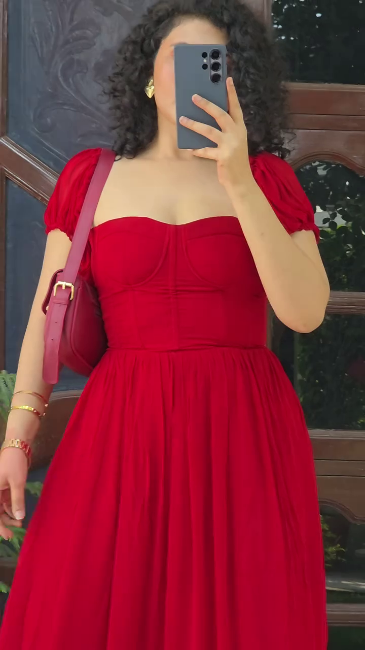 Bold Red Maxi Mirror Glam