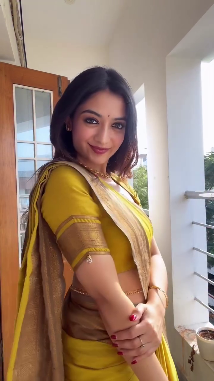 Traditional Mustard Silk Saree Style