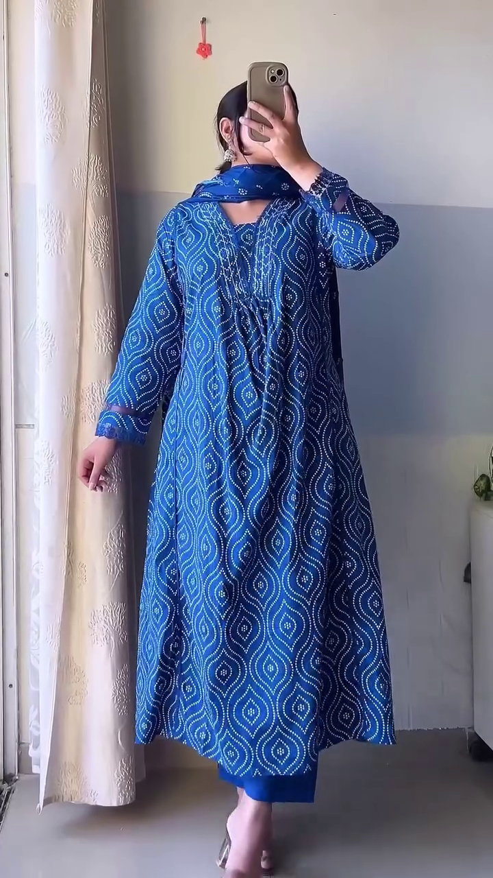 Classic Black Ethnic Set