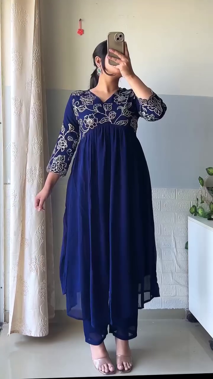 Elegant Mauve Halter Set