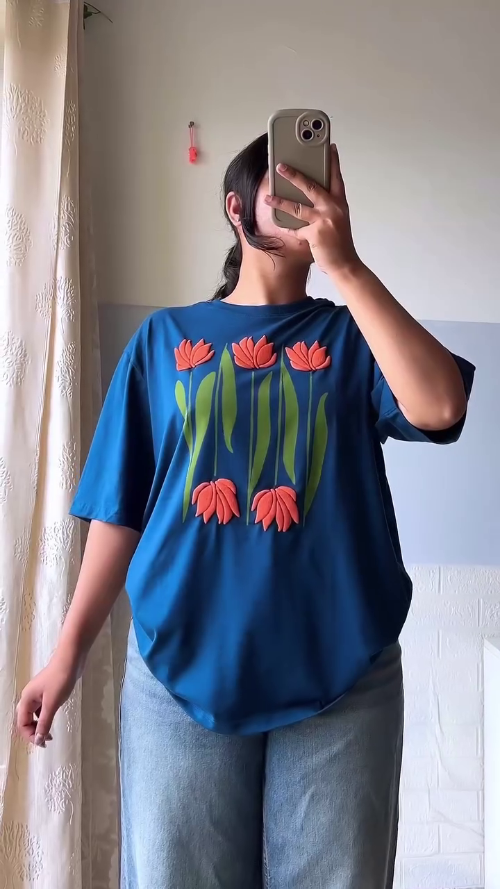 Casual White Graphic Tee1