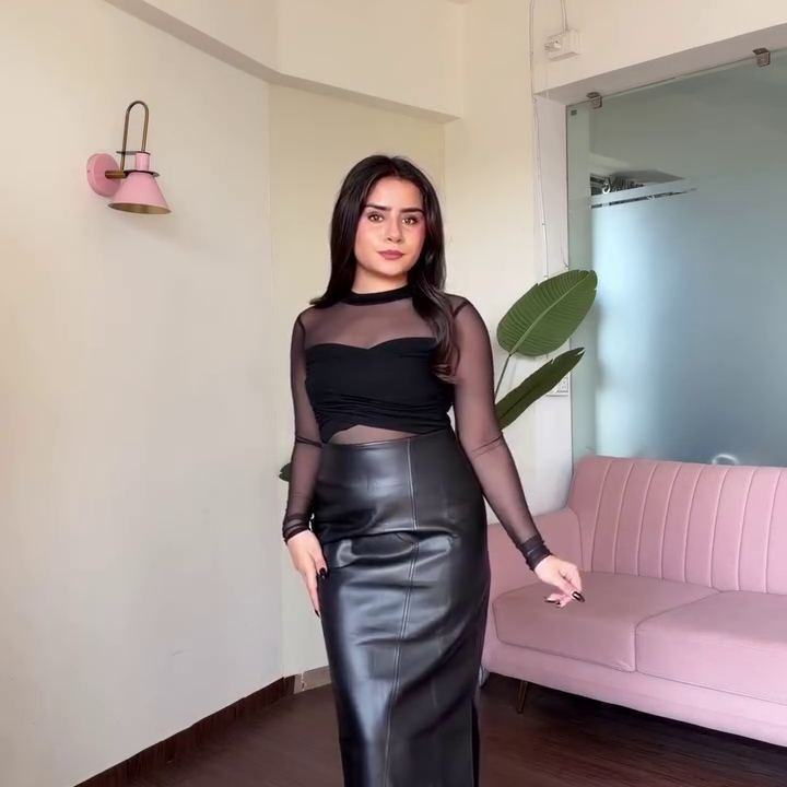 Black Mesh Bodycon Outfit – Bold Glam Style 🖤