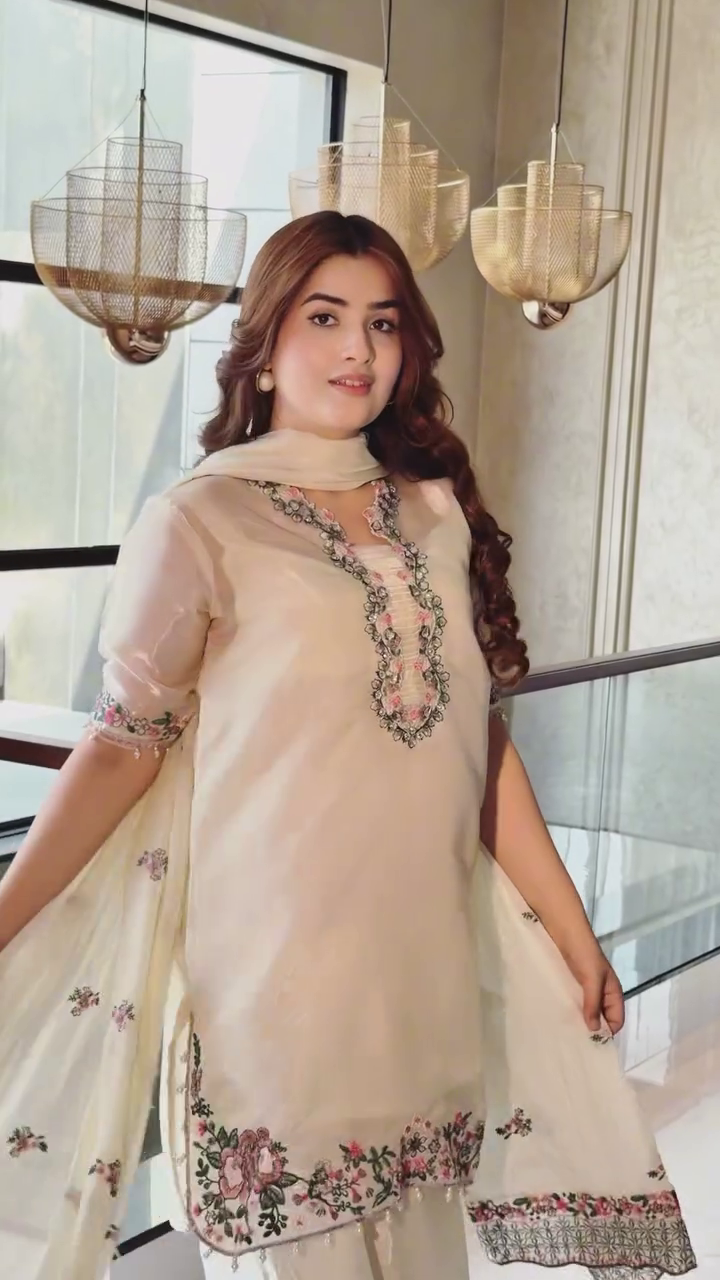 Women’s Ivory Farshi Shalwar Set – Elegant Traditional Ethnic Outfit for Festive & Wedding Wear